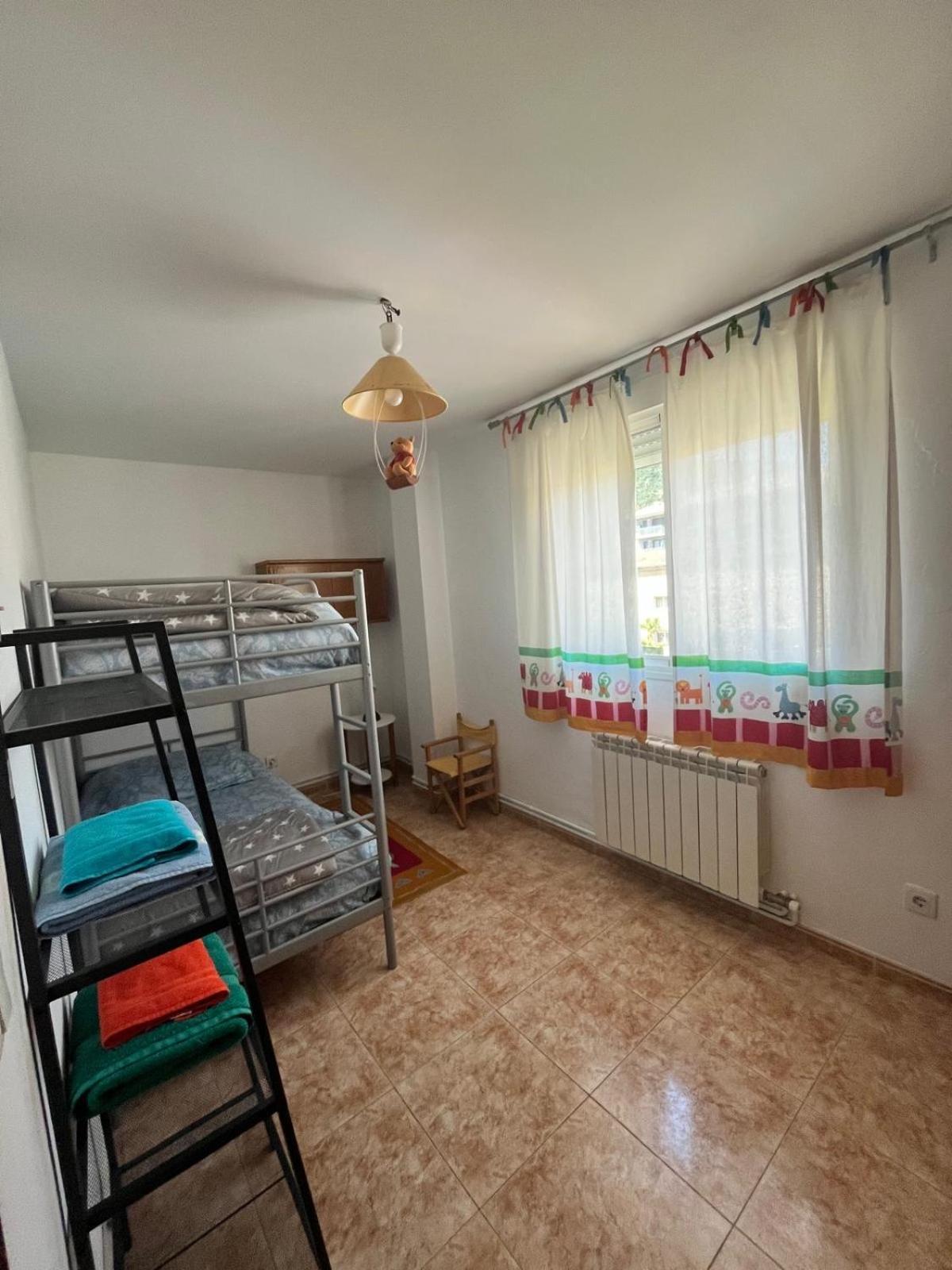 فيلا Pirineo Aragones. Casa La Paz Sabiñánigo المظهر الخارجي الصورة
